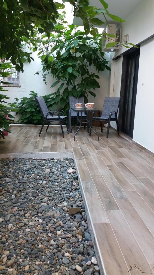 Mama Kitsa Apartment Сарти Екстериор снимка